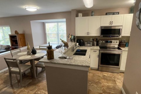 Copropriété à vendre à West Palm Beach, Floride: 2 chambres, 84.17 m2 № 2088616 - photo 2