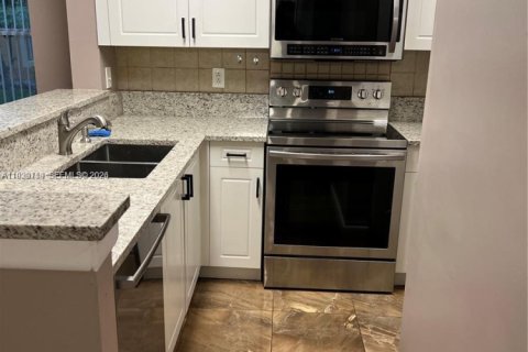 Copropriété à vendre à West Palm Beach, Floride: 2 chambres, 84.17 m2 № 2088616 - photo 10