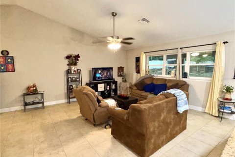 Casa en venta en Ocala, Florida, 4 dormitorios, 191.47 m2 № 2155980 - foto 10