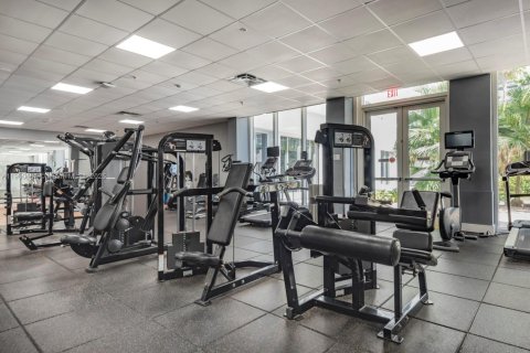 Condo in Hallandale Beach, Florida, 1 bedroom  № 1967401 - photo 14