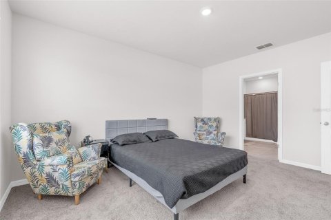 House in Haines City, Florida 4 bedrooms, 169.83 sq.m. № 2106144 - photo 28