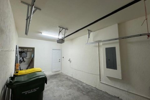 Touwnhouse à vendre à Homestead, Floride: 3 chambres, 130.81 m2 № 1948103 - photo 12