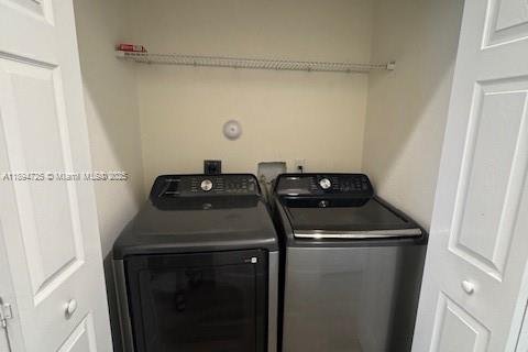 Touwnhouse à vendre à Homestead, Floride: 3 chambres, 130.81 m2 № 1948103 - photo 7