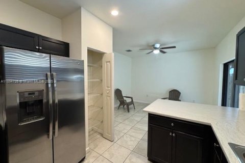 Touwnhouse à vendre à Homestead, Floride: 3 chambres, 130.81 m2 № 1948103 - photo 18