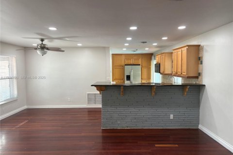 Casa en alquiler en Hollywood, Florida, 3 dormitorios, 134.34 m2 № 2041250 - foto 8