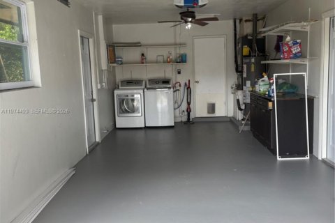 Casa en alquiler en Hollywood, Florida, 3 dormitorios, 134.34 m2 № 2041250 - foto 15