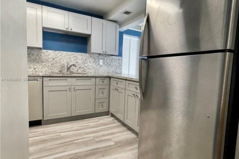 Снять в аренду кондоминиум в Хайалиа, Флорида 2 спальни, 121.61м2, № 2009934 - фото 7