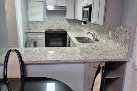 Снять в аренду кондоминиум в Хайалиа, Флорида 2 спальни, 121.61м2, № 2009934 - фото 6