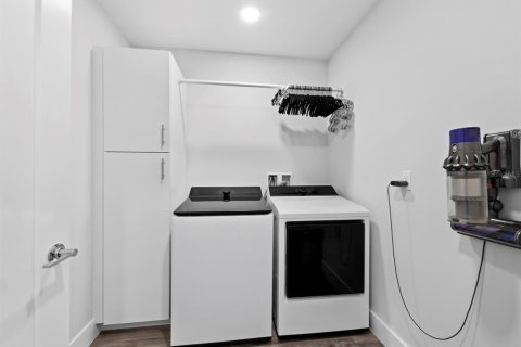 Copropriété à vendre à Sarasota, Floride: 1 chambre, 123.75 m2 № 2306066 - photo 28
