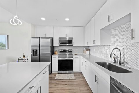Copropriété à vendre à Sarasota, Floride: 1 chambre, 123.75 m2 № 2306066 - photo 14