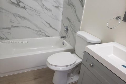 Condominio en alquiler en Coral Springs, Florida, 3 dormitorios, 121.24 m2 № 1974181 - foto 7