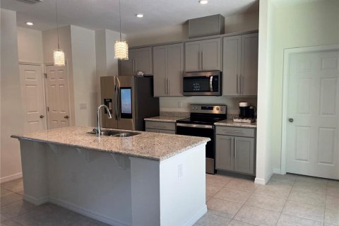 House in Ocala, Florida 3 bedrooms, 139.35 sq.m. № 1724242 - photo 2
