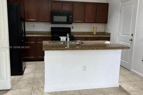 Adosado en alquiler en Homestead, Florida, 4 dormitorios, 160.54 m2 № 2054843 - foto 5