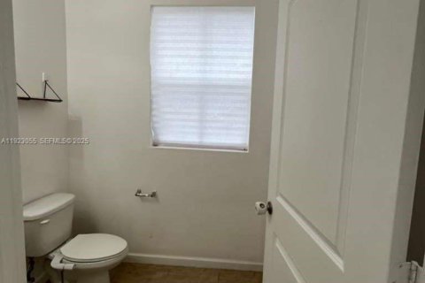 Adosado en alquiler en Homestead, Florida, 4 dormitorios, 160.54 m2 № 2054843 - foto 9