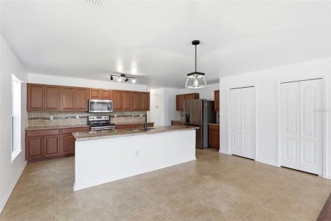 House in West Melbourne, Florida 5 bedrooms, 339.56 sq.m. № 2102814 - photo 11