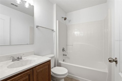House in West Melbourne, Florida 5 bedrooms, 339.56 sq.m. № 2102814 - photo 24