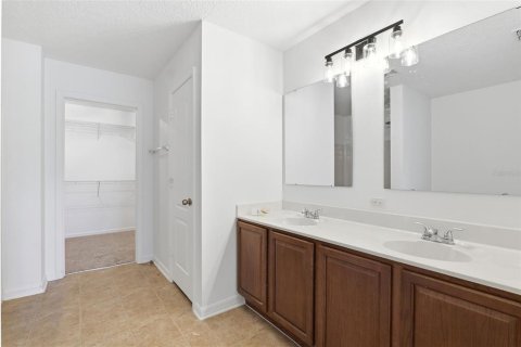 House in West Melbourne, Florida 5 bedrooms, 339.56 sq.m. № 2102814 - photo 22