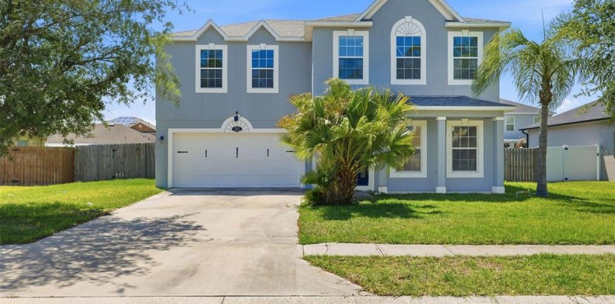 House in West Melbourne, Florida 5 bedrooms, 339.56 sq.m. № 2102814