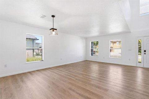 House in West Melbourne, Florida 5 bedrooms, 339.56 sq.m. № 2102814 - photo 6