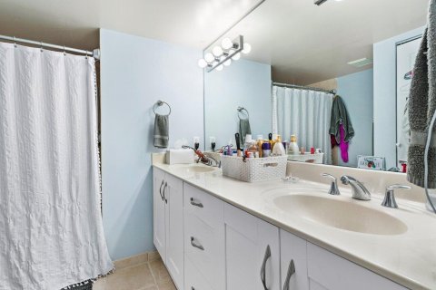 Condo in Boca Raton, Florida, 2 bedrooms  № 2251495 - photo 17