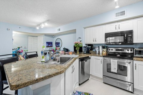 Condo in Boca Raton, Florida, 2 bedrooms  № 2251495 - photo 7