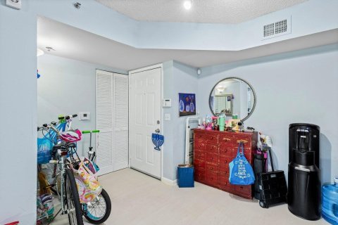 Condo in Boca Raton, Florida, 2 bedrooms  № 2251495 - photo 5