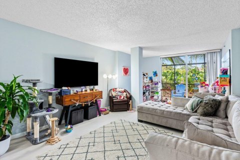 Condo in Boca Raton, Florida, 2 bedrooms  № 2251495 - photo 11