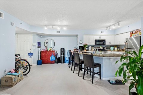 Condo in Boca Raton, Florida, 2 bedrooms  № 2251495 - photo 13