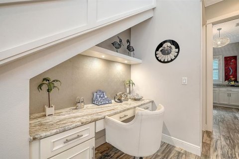 Купить виллу или дом в Сарасота, Флорида 11 комнат, 313.73м2, № 2129430 - фото 26
