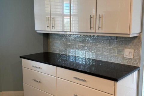 Condo in St. Lucie, Florida, 2 bedrooms № 2077455 - photo 7