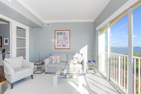 Condo in St. Lucie, Florida, 2 bedrooms № 2077455 - photo 18
