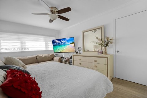 Condominio en venta en Pembroke Pines, Florida, 2 dormitorios, 112.13 m2 № 2057044 - foto 24