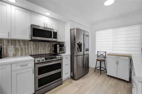 Condominio en venta en Pembroke Pines, Florida, 2 dormitorios, 112.13 m2 № 2057044 - foto 4