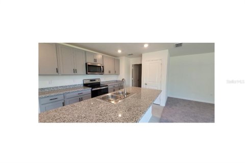 Casa en alquiler en Davenport, Florida, 4 dormitorios, 151.15 m2 № 1870129 - foto 2