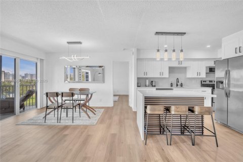 Condo à Hallandale Beach, Floride, 1 chambre  № 2089415