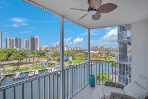 Copropriété à vendre à Hallandale Beach, Floride: 1 chambre, 78.97 m2 № 2089415 - photo 13
