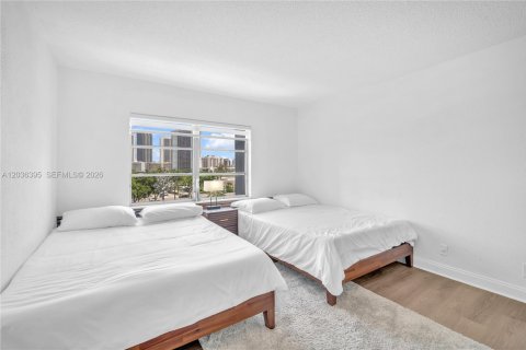 Copropriété à vendre à Hallandale Beach, Floride: 1 chambre, 78.97 m2 № 2089415 - photo 22