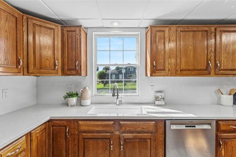Villa ou maison à vendre à Auburndale, Floride: 4 chambres, 223.43 m2 № 2436705 - photo 19