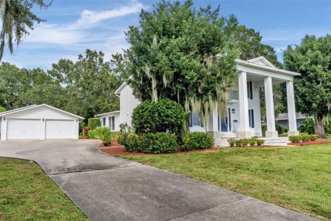 Villa ou maison à vendre à Auburndale, Floride: 4 chambres, 223.43 m2 № 2436705 - photo 3