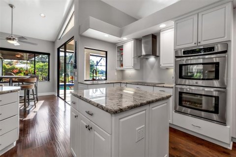 House in Sarasota, Florida 4 bedrooms, 294.31 sq.m. № 1885982 - photo 26