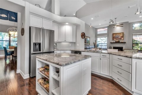House in Sarasota, Florida 4 bedrooms, 294.31 sq.m. № 1885982 - photo 24