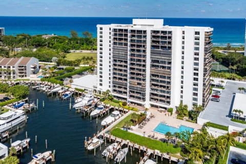Condominio en Highland Beach, Florida, 2 dormitorios № 2183149