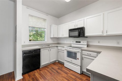 Copropriété à louer à Gainesville, Floride: 2 chambres, 109.25 m2 № 2401144 - photo 7