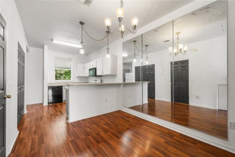 Copropriété à louer à Gainesville, Floride: 2 chambres, 109.25 m2 № 2401144 - photo 2