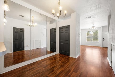 Copropriété à louer à Gainesville, Floride: 2 chambres, 109.25 m2 № 2401144 - photo 4