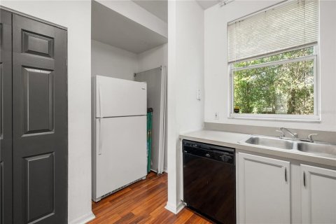 Copropriété à louer à Gainesville, Floride: 2 chambres, 109.25 m2 № 2401144 - photo 8