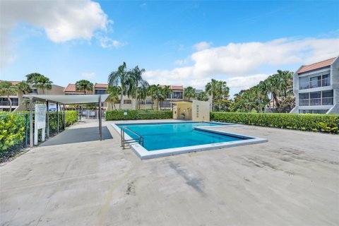 Condo in Weston, Florida, 2 bedrooms  № 1799446 - photo 21