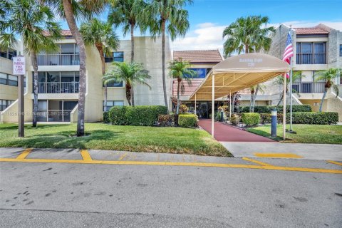 Condo in Weston, Florida, 2 bedrooms  № 1799446 - photo 23