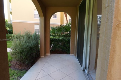 Condo in Aventura, Florida, 3 bedrooms  № 2401566 - photo 20
