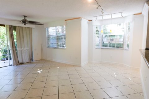 Condo in Aventura, Florida, 3 bedrooms  № 2401566 - photo 4